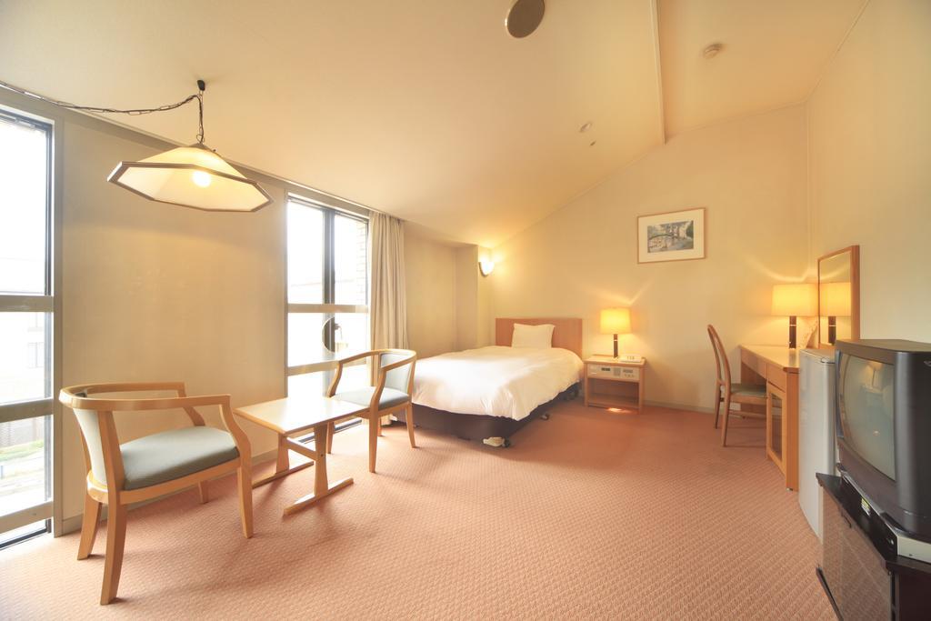 Hotel Sunplaza Seasons à Nagoya Extérieur photo